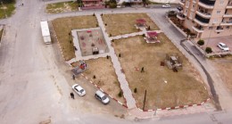 Tarsus Belediye Başkanı Dr. Haluk BOZDOĞAN; Tarsus’ta YAPILMAYAN İŞLERİ YAPMAYA Başladı  TARSUS Belediyesinden CAN DOSTLARA JEST; “DOST PATİLER EĞİTİM VE OYUN PARKI” AÇILDI
