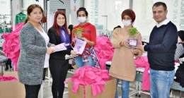 CHP TARSUS İlçe Başkanı Av. Ozan VARAL, KADIN EMEKÇİLERİ ZİYARET ETTİ 