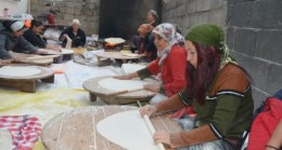 CHP Tarsus İlçe Kadın Kolları Başkanı Belda BOROĞLU; “AKP Dayanışmamızdan Güçlü Değil”.