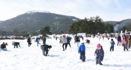 TARSUS Belediyesi Çocuklara 1200 Rakımda KAR Eğlencesi Yaşattı