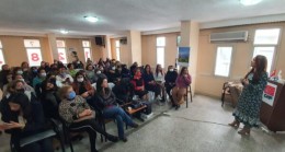 CHP Tarsus Kadın Kolları, “ŞİDDETE KARŞI DUR, YAŞAMI DEĞİŞTİR” Semineri Verdi