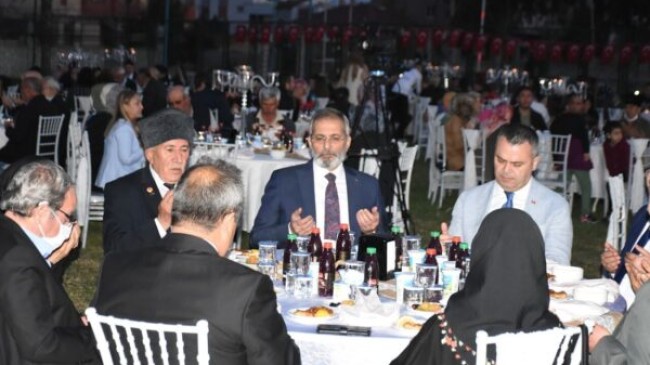 TARSUS Belediye Başkanı Dr. Haluk BOZDOĞAN, ŞEHİT ve GAZİ Aileleriyle İFTAR Açtı