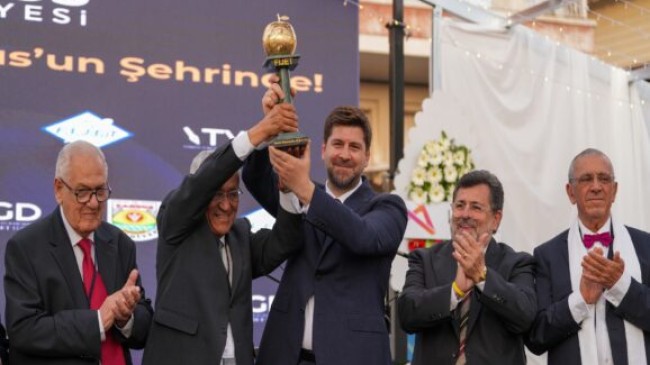 GOLDEN APPLE TARSUS’A VERİLDİ; KADİM ŞEHRİMİZE ULUSLARARASI ONUR