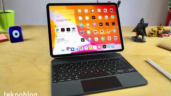 iPad Pro 12.9 için güncellenen Magic Keyboard uyumluluğu