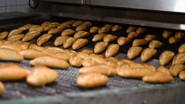 CHP’li Belediyeler HALKA Destek Çalışmalarını Sürdürüyor  MERSİN BÜYÜKŞEHİR’de MER-EK HALK EKMEK BÜFELERİ HAYIRSEVERLERİN ADRESİ OLDU