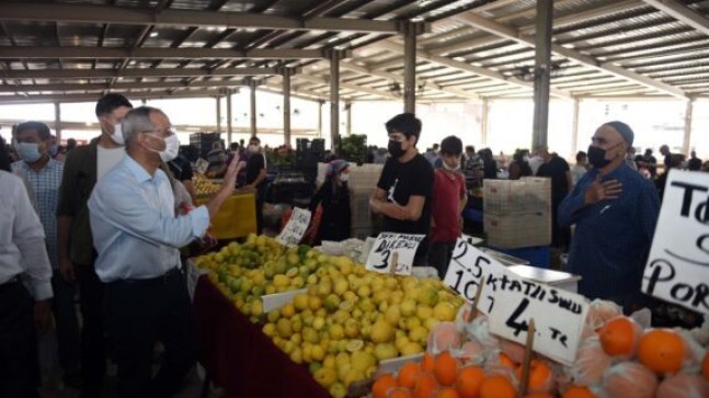 TARSUS Belediye Başkanı Dr. Haluk BOZDOĞAN PAZARCI ESNAFININ DERDİNE ORTAK OLDU