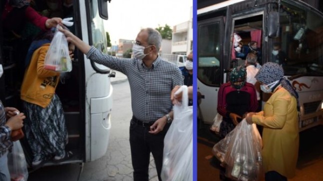 CHP’li Belediyeler Her Alanda Halkımıza Ulaşmaya Devam Ediyor. TARSUS Belediye Başkanı Dr. Haluk BOZDOĞAN’dan TARIM İŞÇİLERİNE SABAH SÜRPRİZİ