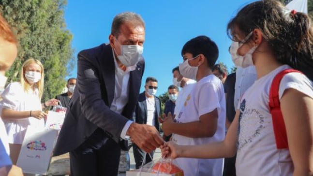 MERSİN Büyükşehir Belediye Başkanı Vahap SEÇER; ÜRETİCİLERE Kazandırdığı BAL EVİ’ni Ziyaret Etti