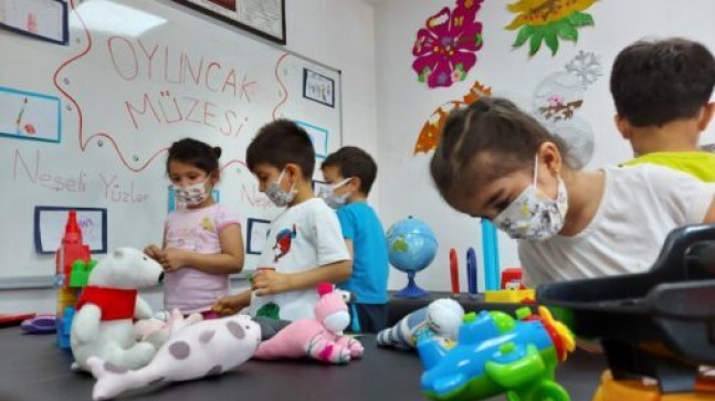 MERSİN Büyükşehir Belediyesi’nin KREŞLERİNDE ‘MÜZELER HAFTASI’’da MİNİKLERİMİZ OYUNCAK ve TASARIM MÜZESİ Yaptılar