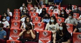 TARSUS Belediyesi Kadın Basketbol Takımı Tarsus Şehir Tiyatrosunun “ÇEHOV VODVİL” Oyunu ile Ankara Maçı Öncesi Moral Depoladı