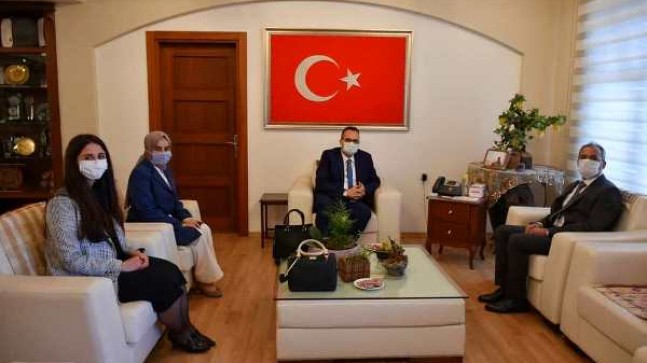 Mülkiye Başmüfettişi Mahmut Hulusi ALTUNEL Tarsus Belediye Başkanı Dr. Haluk BOZDOĞAN’a İadeyi Ziyarette Bulundu