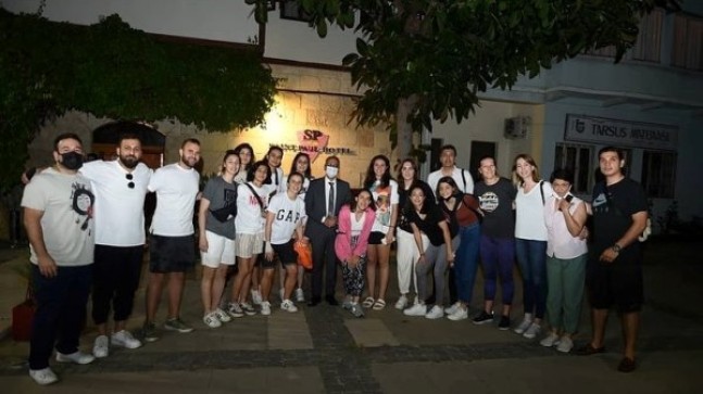 Tarsus Belediye Başkanı Dr. Haluk BOZDOĞAN, Tarsus Belediye Spor Kadın Basketbol Takımına Moral Verdi