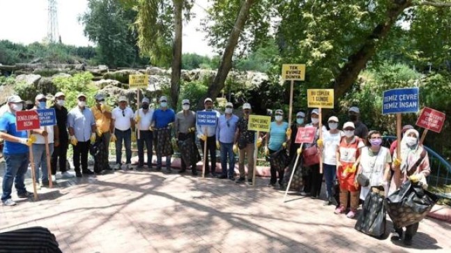 TARSUS Belediye Başkanı Dr. Haluk BOZDOĞAN Öncülüğünde, CHP İlçe Başkanı, CHP Meclis Üyeleri ve STK’lar Tarsus Şelalesinde TEMİZLİK, Belediye Arazilerinde EKİM Yaptılar