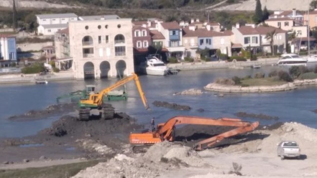 İZMİR Alaçatı’da 154 Kuş Türünün Konaklama, Beslenme ve Üreme Yeri SİT Alanı Olduğu Halde İmar’da İşgal Edilmişti. Çevrecilerin Mücadelesi Adli Makamlarda Sürecek.