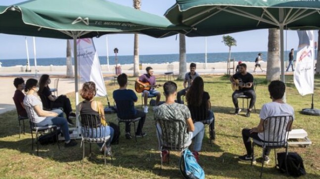 MERSİN Büyükşehir Belediyesi YKS Sınavı Öncesi Öğrencilere Moral Verdi