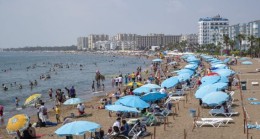 MERSİN Büyükşehir’in Plajlarına Tatilci Akını, Dileriz Önceki Yıllar Gibi Akşam 17.00’de HALK Şezlonglardan Kaldırılmaz!