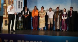 TARSUS Belediyesi’nin Cengiz KÜÇÜKAYVAZ ile AÇIK HAVADA Tiyatro Akşamları Devam Ediyor
