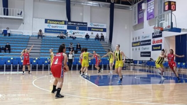 MERSİN Büyükşehir GSK KADIN BASKETBOL Takımı FENERBAHÇE GELİŞİM’İ 61-51 YENDİ