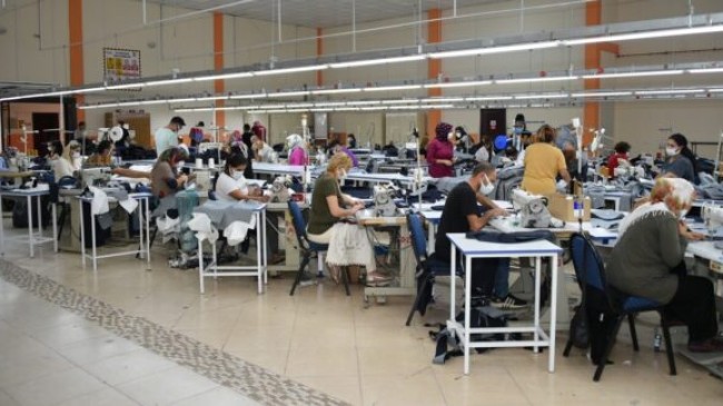 TARSUS Belediyesinin TEKSTİL ATÖLYESİ İstihdama ve İhracata Katkı Sağlıyor