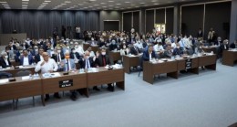 MERSİN Büyükşehir Belediye Başkanı Vahap SEÇER; “ATATÜRK’Ü BİTMEYEN BİR ÖZLEMLE ANIYORUM”