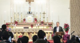 MERSİN Büyükşehir Belediye Başkanı Vahap SEÇER, KATOLİK Kilisesindeki Dinler Arası NOEL Kutlamasına Katıldı