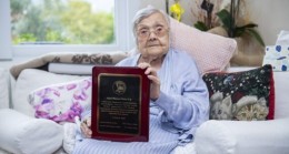 Dünyanın Önemli Sümerologu ‘Son Sümer Kraliçesi’  MERSİNLİ Muazzez İlmiye ÇIĞ’a Teşekkür Ödülü