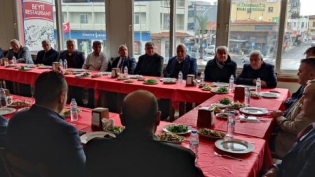 Tarsus Kaymakamı Kadir Sertel OTCU, Tarsus’ta Meslek Odaları Başkanları ile Öğle Yemeği Yedi