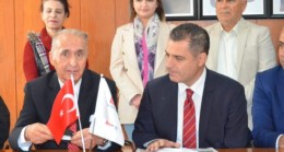 CHP Eski Genel Başkanı Hikmet ÇETİN, CHP Tarsus İlçe Örgütünü Ziyaret Etti