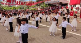 TARSUS Kaymakamlığı 23 NİSAN Şenliklerini Çok Çaplı Etkinliklerle Kutlayarak Çocukları Sevindirdi