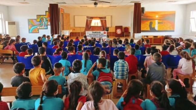 TARSUS Kaymakamlığı Çağlayan ve Bolatlı İlkokulunda 23 Nisan Karagöz ve Kukla Oyunları Gerçekleştirdi