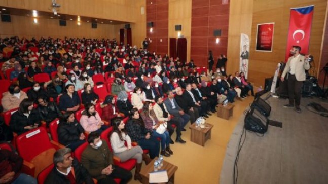 Mersin Büyükşehir, Gülnar, Mut ve Aydıncık’ta YKS’ye Girecek Öğrencilere Etkinlikler Düzenledi