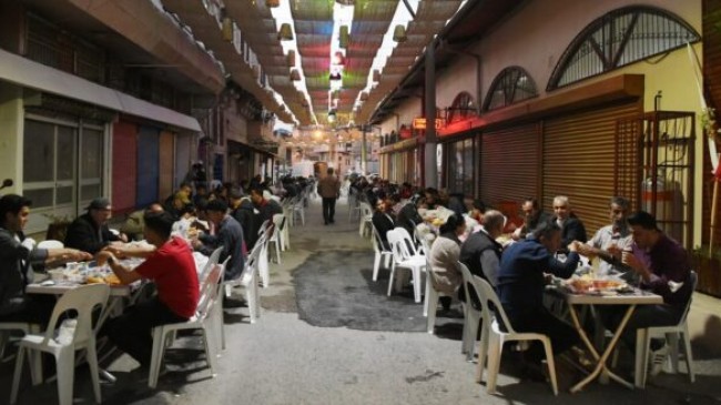 TARSUS Belediyesi Siptilli Çarşısında HALK Restoran’da Her Gün İFTAR Yemeği Veriyor
