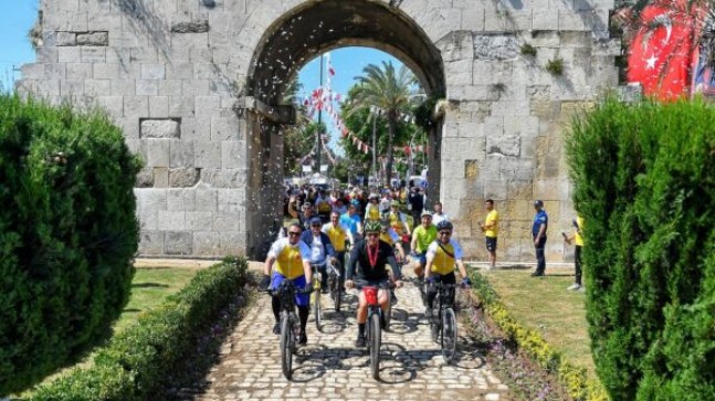 SEÇER, Kleoptra Bisiklet Festivalinde PEDAL ÇEVİRDİ