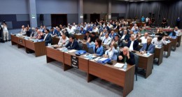 Vahap SEÇER; “Kentin Doğu Girişi Mersin’e Yakışmayacak Düzeyde”