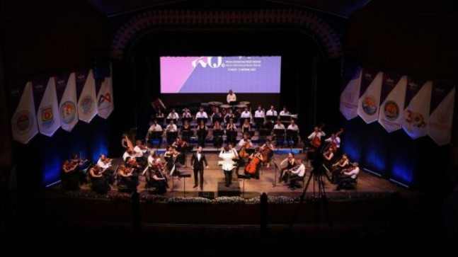 MERSİN Büyükşehir, 20. MERSİN ULUSLARARASI MÜZİK FESTİVALİ AÇILIŞINI YAPTI