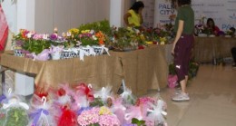 MERSİN Büyükşehir Stantlarında EN GÜZEL ÇİÇEKLER ANNELER İÇİN