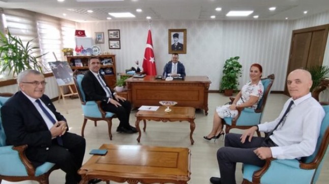 Mersin Büyükşehir Yetkilileri Tarsus Kaymakamı Kadir Sertel OTCU’yu TARSUS FESTİVALİ İçin Ziyaret Etti