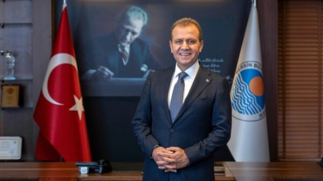 Mersin Büyükşehir Belediye Başkanı Vahap SEÇER, 29 EKİM CUMHURİYET BAYRAMINI Kutladı
