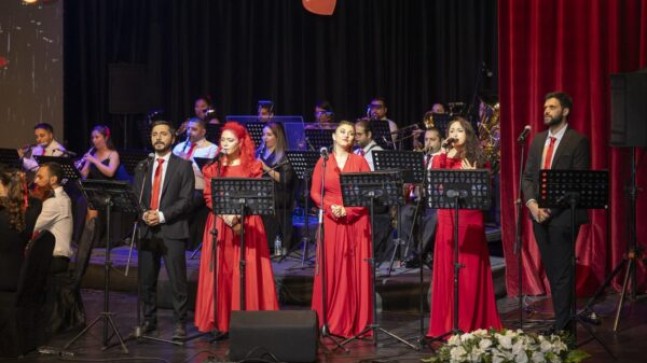 Mersin Büyükşehirden SEVGİLİLER Gününe BÜYÜK ORGANİZASYON